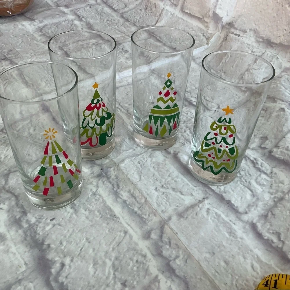 Vintage Crate&Barrel Holiday Christmas Holliday Season Tree Glasses Set Of 4